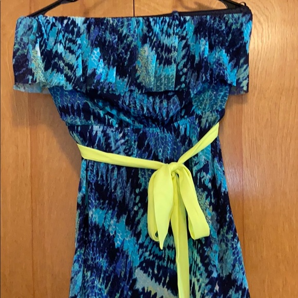 Express dress - Picture 2 of 6